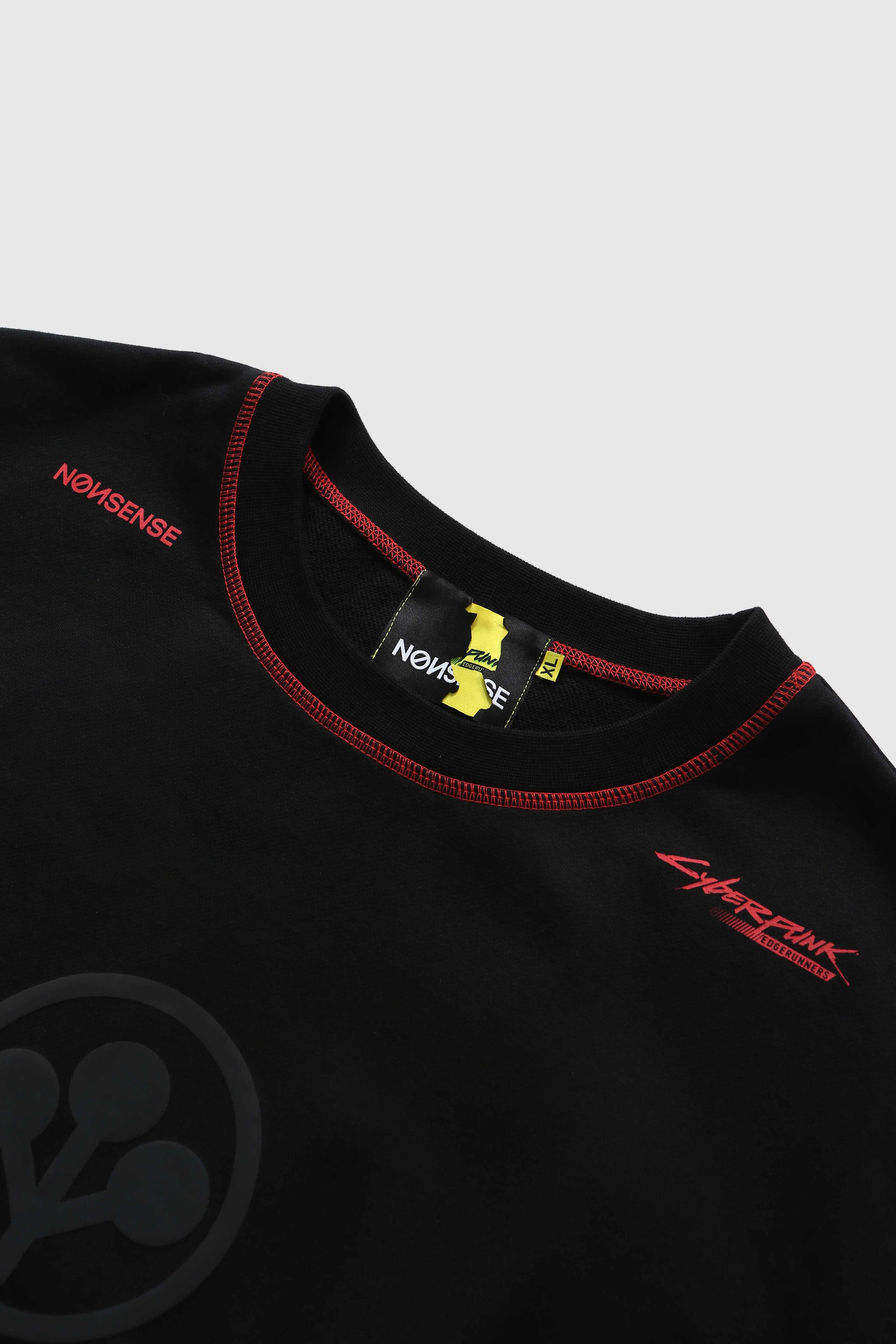 NØИSENSE X CYBERPUNK: EDGERUNNERS - SMASHER CREWNECK NØИSENSE X CYBERPUNK: EDGERUNNERS - SMASHER CREWNECK
