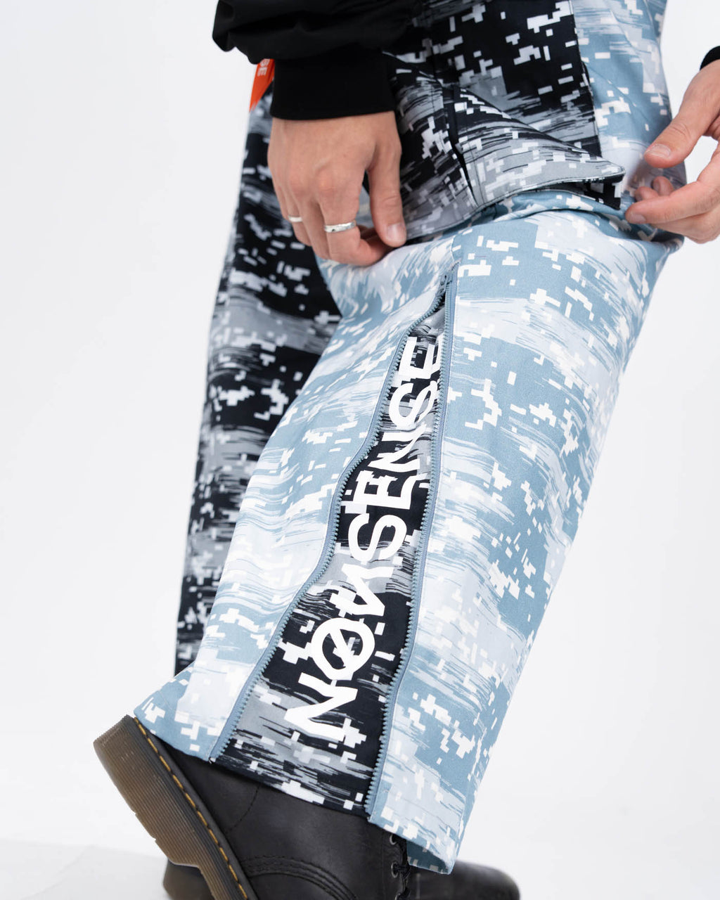 CAMO CARGO PANTS